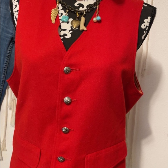 Pendleton vest, size small, can be unisex - Picture 2 of 6